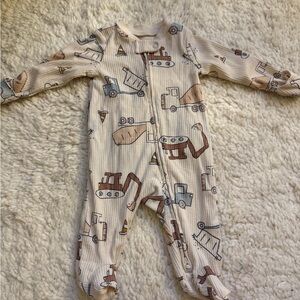 Ribbed footed onesie